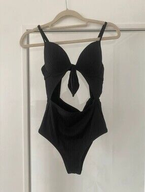 Shade & Shore Black One-Piece Swimsuit